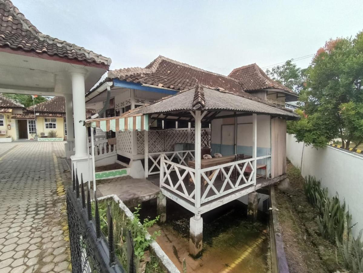 Baturaja  Hotel Redante 1 المظهر الخارجي الصورة